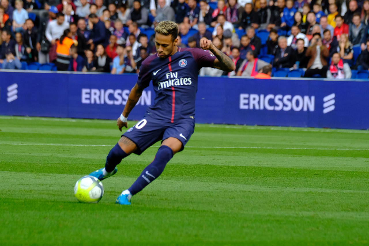 辽宁铁人老队长杨健落泪：不管未来在哪里，铁人永远是我的家（辽宁铁人前队长杨健落泪：无论未来身在何方，铁人始终是我的家）