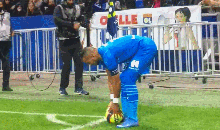 踢球者评德甲本轮最佳阵容：凯恩、奥利塞、莱默尔等人在列