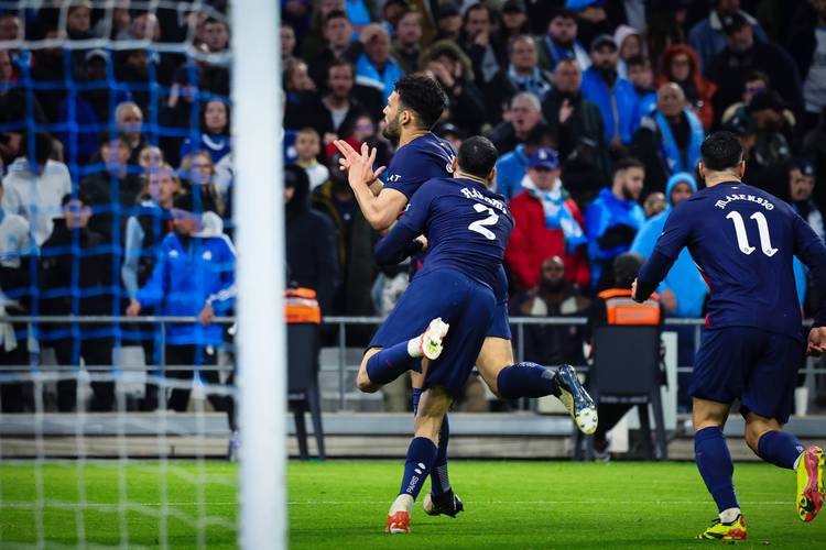 作为曼联球迷，真得感谢纽卡在关键时刻抬了一手（曼联球迷：感谢纽卡关键时刻伸出援手）