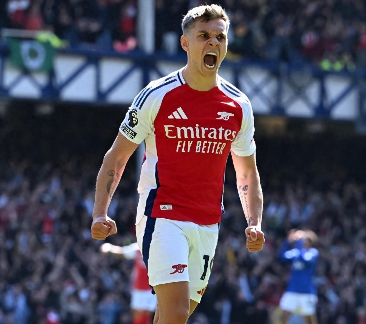 欧冠进球30+球员仅两人客场进球多于主场：姆巴佩、里瓦尔多（欧冠30+进球球员中，仅姆巴佩与里瓦尔多客场进球数超过主场）