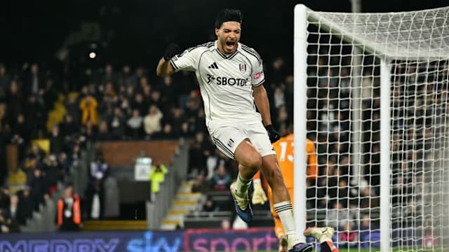 中国女足2-3苏格兰女足，张琳艳、吴澄舒互相传射，豪厄特吊射双响（中国女足2比3负于苏格兰：张琳艳、吴澄舒互传互射，豪厄特吊射梅开二度）