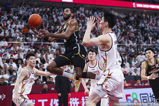 波特近4战场均34分&75%真实命中率，比肩约基奇和SGA（波特近4场场均34分、真实命中率75%，表现直追约基奇与SGA）