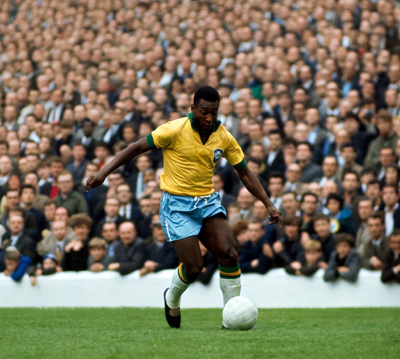 斯帕莱蒂：球员们脸上不再是满足的表情，而是更加放松的表情（斯帕莱蒂：球员们的表情从满足转为更放松）