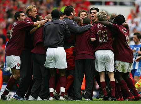 TA：曼联知道谈谢什科需要时间；莱比锡和多特都在关注霍伊伦