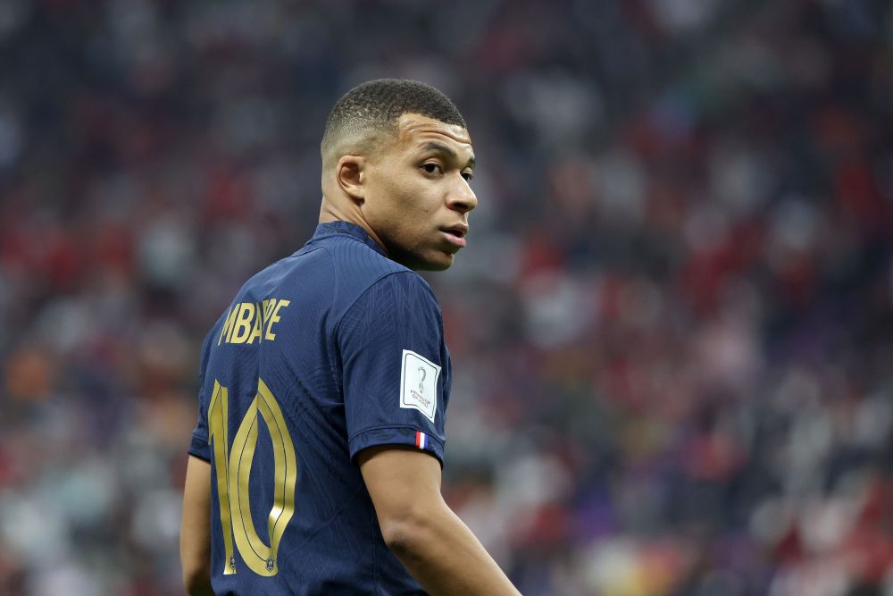 久保建英：若想世界杯夺冠实力是关键，但运气和势头也很重要（久保建英：冲击世界杯冠军，实力为本，运气与气势同样关键）