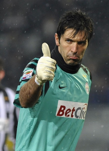 投篮快速出手的秘诀（快速出手投篮的关键技巧）