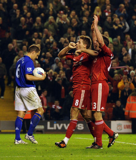 外线手感冰凉！森林狼首节三分6中0，太阳11中2（外线哑火：森林狼首节三分6投全失，太阳11投仅中2）