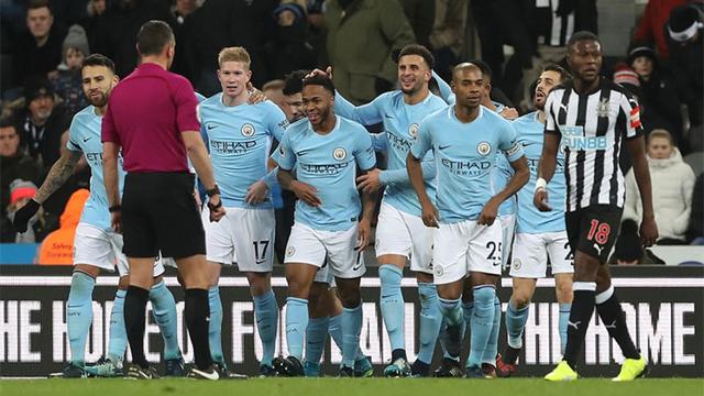 巴西国际新任主帅说球队穿粉色球衣看着像同性恋，事后道歉（巴西国际新帅称粉色球衣“像同性恋”惹议后致歉）